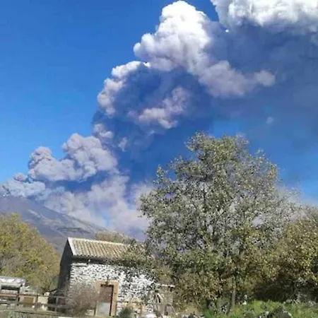 Etna Baita Stone E Belpasso