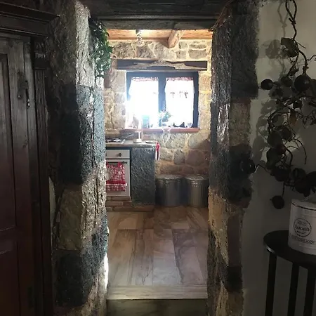 Etna Baita Stone E *