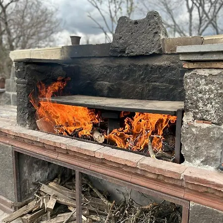 Etna Baita Stone E Chalet Belpasso